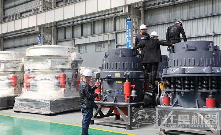 全液壓圓錐破碎機(jī)，液壓過載保護(hù)裝置，自動調(diào)節(jié)出料粒度