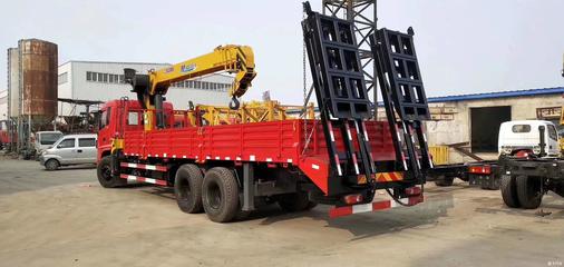 隨車吊核心參數(shù)詳解 選購(gòu)與作業(yè)的關(guān)鍵指南